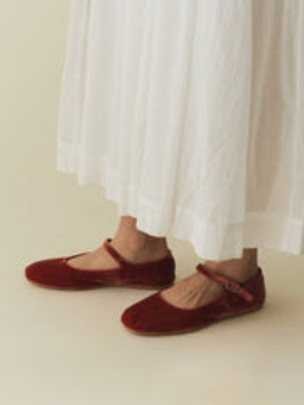 Doen Mary Jane Slipper in Brace - Size 7